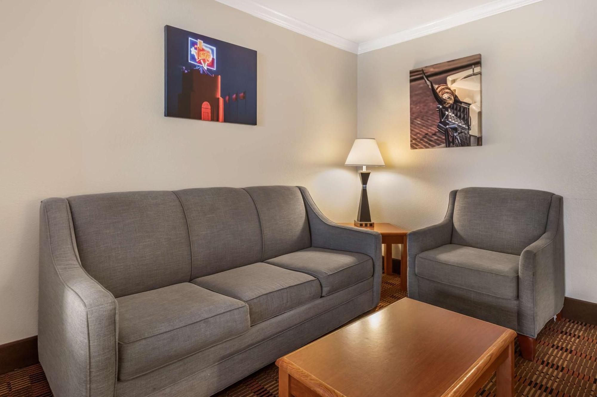 Best Western Clubhouse Inn&Suites Mineral Wells Exterior foto